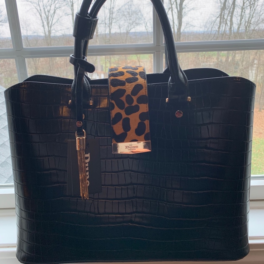 BNWT Dune purse